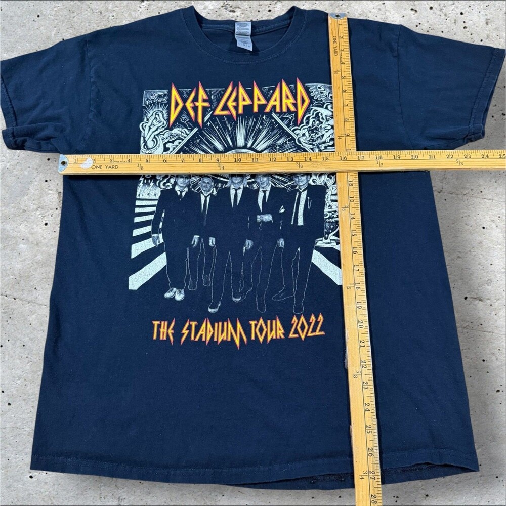 Def Leppard The Stadium Tour 2022 Concert T Shirt Mens Size Large Rock Graphic - Picture 8 of 8